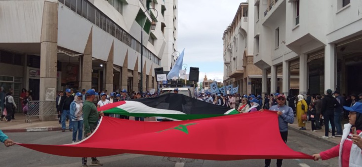 الأعلام الفلسطينية تزين احتجاجات فاتح ماي وتجدد المطالب بوقف الحرب على غزة وإسقاط التطبيع الأعلام الفلسطينية تزين احتجاجات فاتح ماي وتجدد المطالب بوقف الحرب على غزة وإسقاط التطبيع