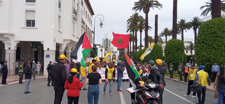 الأعلام الفلسطينية تزين احتجاجات فاتح ماي وتجدد المطالب بوقف الحرب على غزة وإسقاط التطبيع