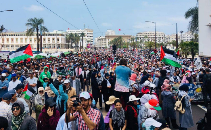 “غزة غالية علينا”.. مسيرة حاشدة بالدار البيضاء تطالب بوقف عدوان الاحتلال على رفح