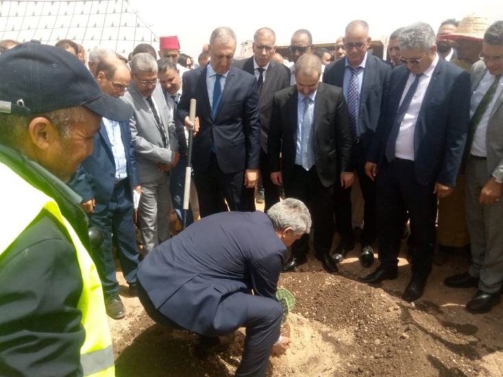 وزير الفلاحة محمد الصديقي يشرف على اطلاق مشاريع مهمة بإقليم قلعة السراغنة وزير الفلاحة محمد الصديقي يشرف على اطلاق مشاريع مهمة بإقليم قلعة السراغنة