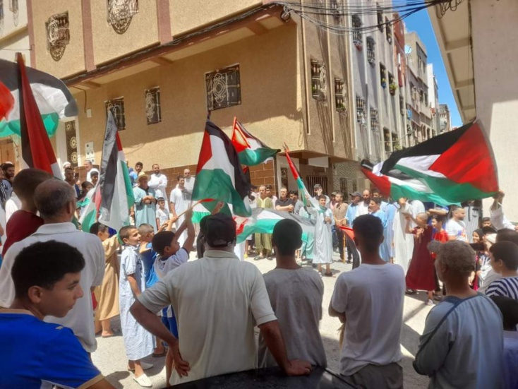 رغم الصمت الرسمي.. المغاربة يؤدون صلاة الغائب على هنية ويواصلون المطالبة بإسقاط التطبيع رغم الصمت الرسمي.. المغاربة يؤدون صلاة الغائب على هنية ويواصلون المطالبة بإسقاط التطبيع