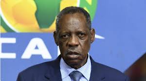 كرة القدم الإفريقية تودع الرئيس السابق للكاف "عيسى حياتو" كرة القدم الإفريقية تودع الرئيس السابق للكاف "عيسى حياتو"