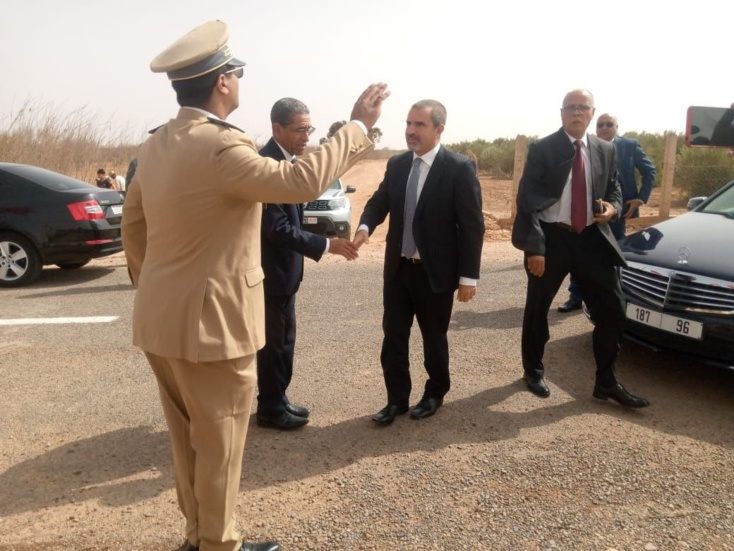 قلعة السراغنة .... عامل الإقليم هشام السماحي يعطي انطلاقة مشروع انجاز وتثبيت محطة متنقلة لإزالة الاملاح المعدنية بالجماعة الترابية ميات بغلاف مالي بلغ 6 مليون درهم ممولة من الداخلية قلعة السراغنة .... عامل الإقليم هشام السماحي يعطي انطلاقة مشروع انجاز وتثبيت محطة متنقلة لإزالة الاملاح المعدنية بالجماعة الترابية ميات بغلاف مالي بلغ 6 مليون درهم ممولة من الداخلية