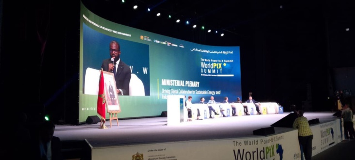 انطلاق اشغال القمة الرابعة العالمية للهيدروجين الاخضر وتطبيقاته تحت الرعاية السامية لصاحب الجلالة الملك محمد السادس بمدينة مراكش انطلاق اشغال القمة الرابعة العالمية للهيدروجين الاخضر وتطبيقاته تحت الرعاية السامية لصاحب الجلالة الملك محمد السادس بمدينة مراكش