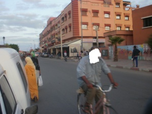 حقيقة ابن جرير المحتلة....تجارة سوداء في الشارع العام حقيقة ابن جرير المحتلة....تجارة سوداء في الشارع العام