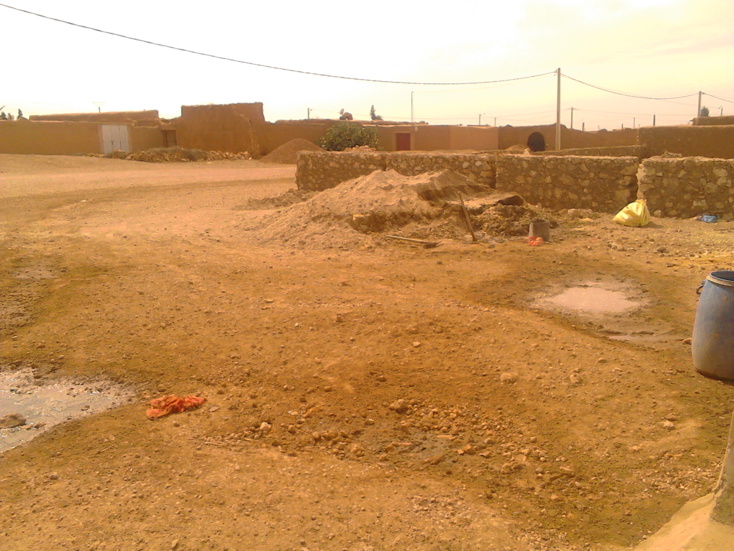 جماعة سيدي على البراحلة قيادة البريكيين اقليم الرحامنة شكاية الى كل من يهمه امر هذا البناء العشوائي ضدا على القانون بدوار الركيبات. جماعة سيدي على البراحلة قيادة البريكيين اقليم الرحامنة شكاية الى كل من يهمه امر هذا البناء العشوائي ضدا على القانون بدوار الركيبات.