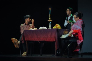 مسرحية كبير العفطة تلهب جمهور سلا مسرحية كبير العفطة تلهب جمهور سلا