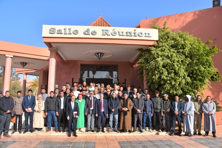 تحت شعار: الجهوية المتقدمة بين تحديات اليوم والغد تراس عامل اقليم قلعة السراغنة اجتماعا موسعا للمناظرة الوطنية الجهوية المتقدمة والذي انعقد عن بعد بمدينة طنجة تحت شعار: الجهوية المتقدمة بين تحديات اليوم والغد تراس عامل اقليم قلعة السراغنة اجتماعا موسعا للمناظرة الوطنية الجهوية المتقدمة والذي انعقد عن بعد بمدينة طنجة