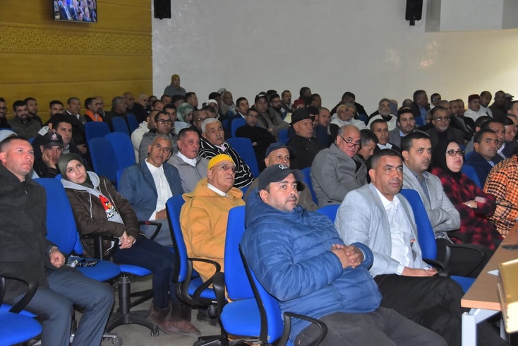 تحت شعار: الجهوية المتقدمة بين تحديات اليوم والغد تراس عامل اقليم قلعة السراغنة اجتماعا موسعا للمناظرة الوطنية الجهوية المتقدمة والذي انعقد عن بعد بمدينة طنجة تحت شعار: الجهوية المتقدمة بين تحديات اليوم والغد تراس عامل اقليم قلعة السراغنة اجتماعا موسعا للمناظرة الوطنية الجهوية المتقدمة والذي انعقد عن بعد بمدينة طنجة