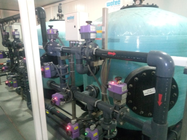 عامل اقليم قلعة السراغنة هشام السماحي يدشن محطة متنقلة لإزالة الاملاح المعدنية بالملحق الجماعي سيدي عيسى امحمد التومي بالجماعة الترابية سيدي عيسى بن سليمان بإقليم قلعة السراغنة في إطار صفقة تفاوضية بغلاف مالي بلغ 10 مليون درهم عامل اقليم قلعة السراغنة هشام السماحي يدشن محطة متنقلة لإزالة الاملاح المعدنية بالملحق الجماعي سيدي عيسى امحمد التومي بالجماعة الترابية سيدي عيسى بن سليمان بإقليم قلعة السراغنة في إطار صفقة تفاوضية بغلاف مالي بلغ 10 مليون درهم