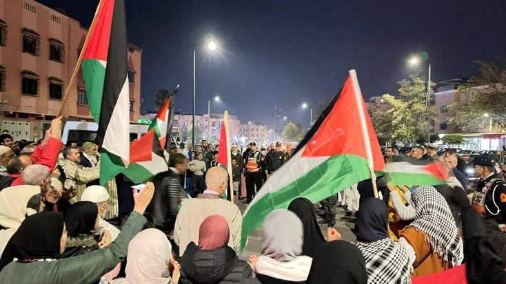 عشرات الاحتجاجات بأزيد من 50 مدينة مغربية لرفض خطة ترامب وللمطالبة بموقف رسمي رافض للتهجير عشرات الاحتجاجات بأزيد من 50 مدينة مغربية لرفض خطة ترامب وللمطالبة بموقف رسمي رافض للتهجير