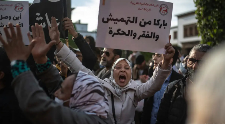 حقوقيون: الغلاء قد يؤدي لانفجار اجتماعي والتحضير للمونديال ليس مبررا لتدمير الممتلكات الخاصة حقوقيون: الغلاء قد يؤدي لانفجار اجتماعي والتحضير للمونديال ليس مبررا لتدمير الممتلكات الخاصة