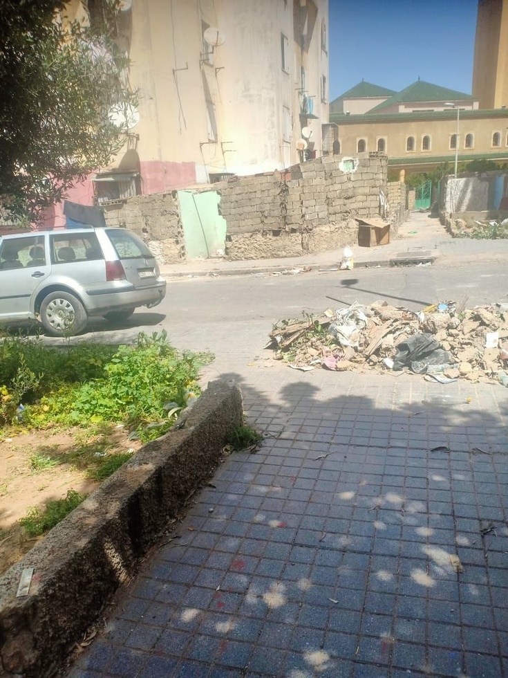 سلطات الدار البيضاء تشن حملة ضد التعديات على الملك العام سلطات الدار البيضاء تشن حملة ضد التعديات على الملك العام