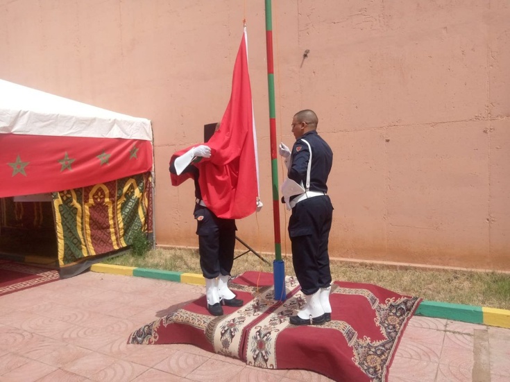 موظفوا السجن المحلي بقلعة السراغنة يحتفلون بالذكرى السابعة عشر لتأسيس المندوبية العامة لإدارة السجون وإعادة الإدماج