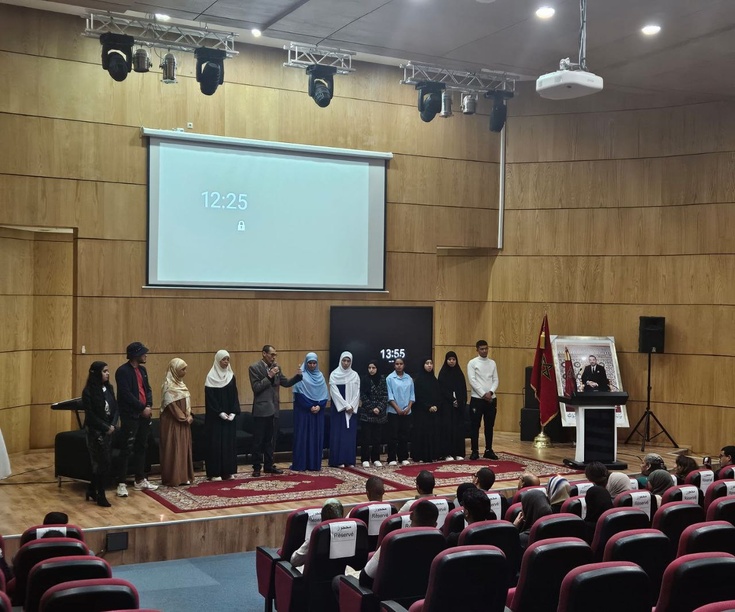 كلية اسفي تحتفي بخريجيها المتفوقين وتتسلم بالمناسبة حافلتين من المجلس الإقليمي كلية اسفي تحتفي بخريجيها المتفوقين وتتسلم بالمناسبة حافلتين من المجلس الإقليمي