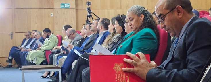 كلية اسفي تحتفي بخريجيها المتفوقين وتتسلم بالمناسبة حافلتين من المجلس الإقليمي