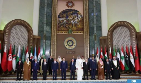 القمة العربية تختتم أعمال دورتها ال 34 باعتماد "إعلان بغداد" القمة العربية تختتم أعمال دورتها ال 34 باعتماد "إعلان بغداد"