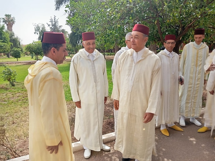 عامل إقليم قلعة السراغنة السيد سمير اليزيدي يقيم حفل استقبال على شرف المدعوين بالاقامة العاملية عامل إقليم قلعة السراغنة السيد سمير اليزيدي يقيم حفل استقبال على شرف المدعوين بالاقامة العاملية