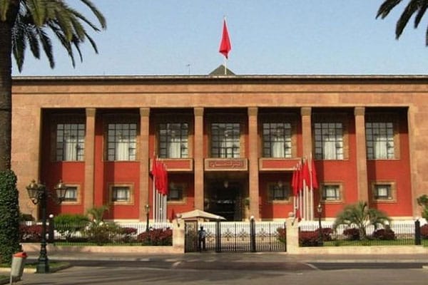 وقفة احتجاجية  للترافع ضد  المادتين الثالثة و السابعة من قانون المسطرة الجنائية وقفة احتجاجية  للترافع ضد  المادتين الثالثة و السابعة من قانون المسطرة الجنائية