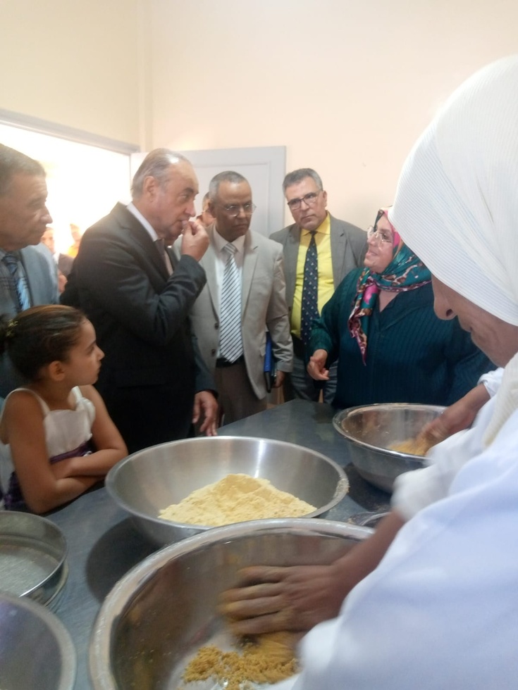 بمناسبة اليوم العالمي للتعاونية عامل إقليم قلعة السراغنة السيد سمير اليزيدي يزور تعاونتين نسائيتين