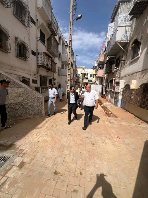  عامل عمالة مقاطعات عين السبع الحي المحمدي يترأس زيارة ميدانية حاشدة لتفقد المشاريع التنموية بحي دار لمان