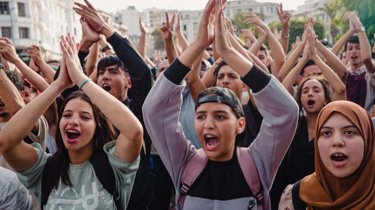 حركة “جيل زد” بالبيضاء تجدد المطالبة برحيل أخنوش في اليوم السابع للاحتجاجات حركة “جيل زد” بالبيضاء تجدد المطالبة برحيل أخنوش في اليوم السابع للاحتجاجات