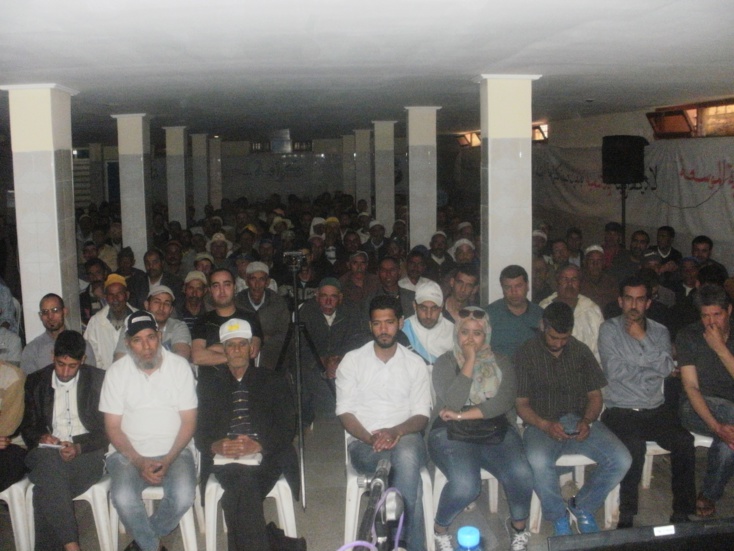 عبد السلام العزيز الامين العام لحزب المؤتمر الوطني الاتحادي يؤطر لقاءا تواصليا مع ساكنة صخور الرحامنة. عبد السلام العزيز الامين العام لحزب المؤتمر الوطني الاتحادي يؤطر لقاءا تواصليا مع ساكنة صخور الرحامنة.