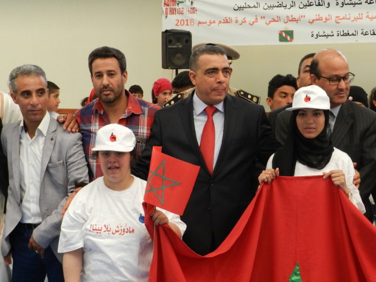 عامل اقليم شيشاوة يفتتح القاعة المغطات المتعددة الاختصاصات الرياضية عامل اقليم شيشاوة يفتتح القاعة المغطات المتعددة الاختصاصات الرياضية