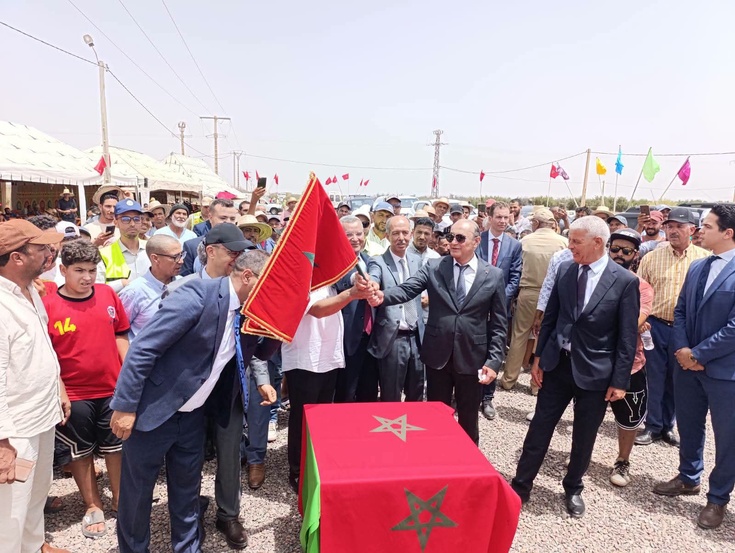 بمناسبة الذكرى السابعة والعشرين لعيد العرش المجيد عامل إقليم قلعة السراغنة سمير اليزيدي يعطي انطلاقة مجموعة من المشاريع التنموية بالاقليم