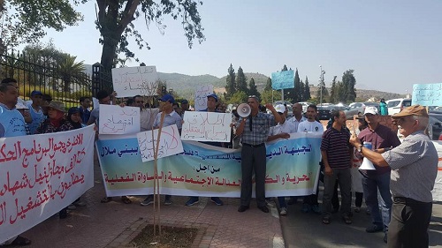 بني ملال: جمعيات وتنسيقيات تستقبل وفد العثماني بوقفة احتجاجية