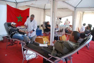أزيد من 300 متبرع بالدم في حملة النداء الإنساني لجمعية كرامتي بابن جرير .