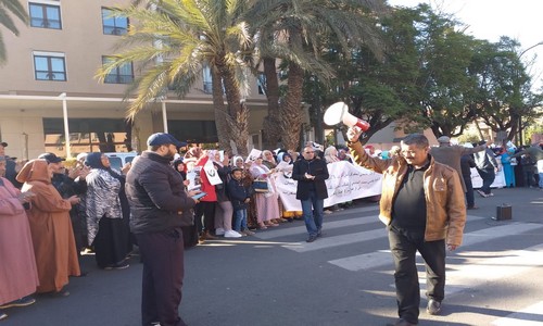 وقفة احتجاجية أمام محكمة الاستيناف بمراكش دعما للحقوقي محمد المديمي.