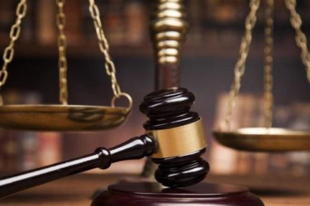 اعتقال رئيس القسم الإقتصادي بولاية مراكش بتلقي رشوة. اعتقال رئيس القسم الإقتصادي بولاية مراكش بتلقي رشوة.