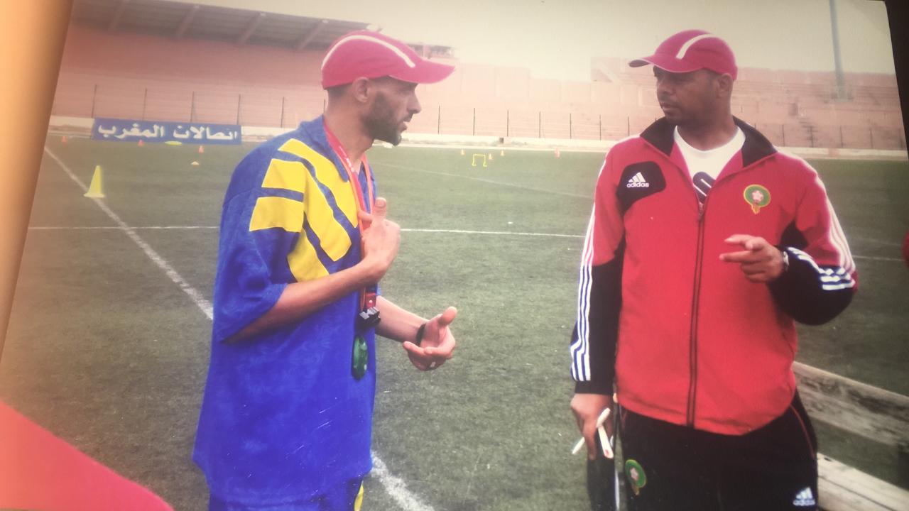 حتى لا ننسى نجوم في الذاكرة....محمد العرم قائد سفينة رجاء ابن جرير صعوده للقسم الثاني هواة حتى لا ننسى نجوم في الذاكرة....محمد العرم قائد سفينة رجاء ابن جرير صعوده للقسم الثاني هواة