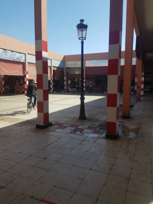 وضعية السوق البلدي اليومي بابن جرير....المسؤولية ملقاة على عاتق المجلس الحضري
