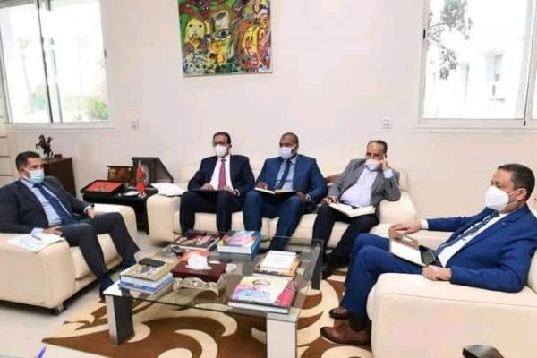 وزير التربية الوطنية يجتمع مع المركزيات النقابية "بلاغ"