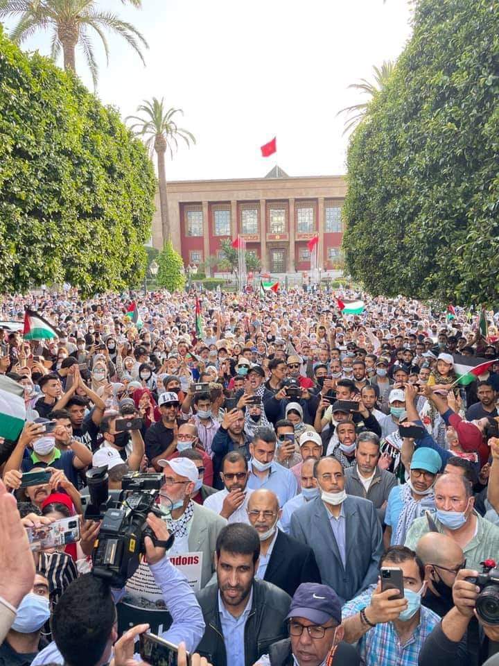 مغاربة ينتفضون من أجل فلسطين.. وقفات احتجاجية بأزيد من 40 مدينة