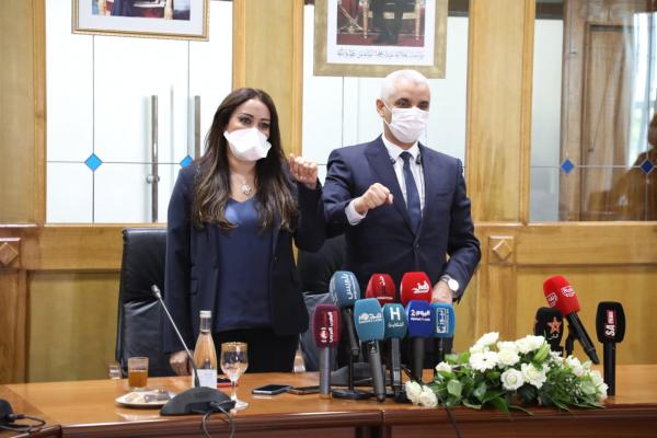 الملك يعفي وزيرة الصحة الجديدة من منصبها ويعين "أيت الطالب" مكانها