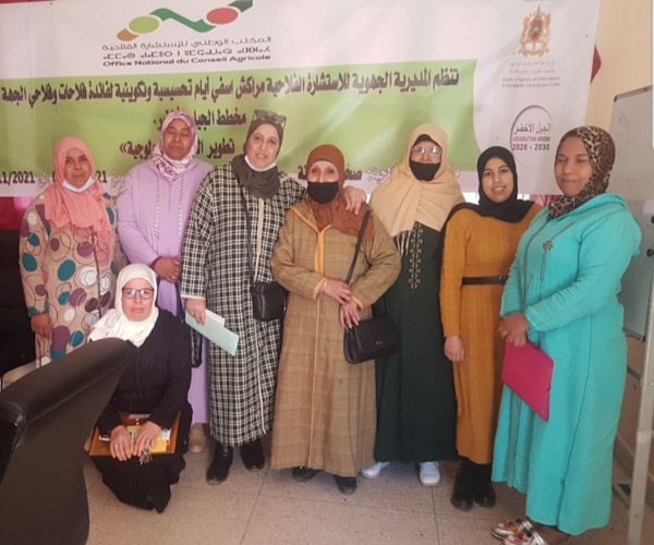 تعاونية الكسكس الرحماني بالأعشاب تجمع شمل نساء صخور الرحامنة.   تعاونية الكسكس الرحماني بالأعشاب تجمع شمل نساء صخور الرحامنة.