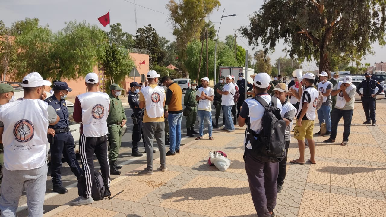 الفوسفاط قلة في النعيم والباقي في الجحيم....إقصاء ممنهج لتشغيل أبناء منطقة الرحامنة...!