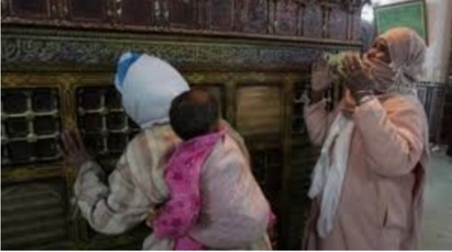  هل تقف عائشة البحرية ومولاي بوشعيب الرداد ضد تنمية آزمور أم المجلس البلدي للمدينة.