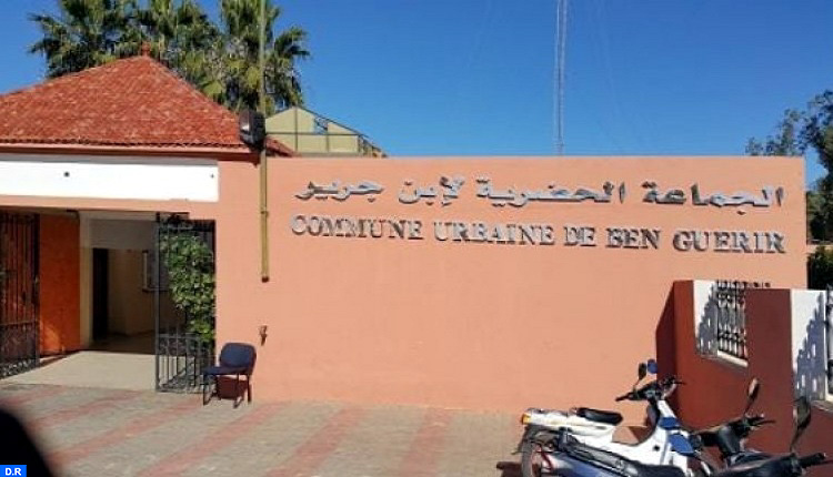   النار الملتهبة بمجلس جماعة ابن جرير تحرق صانعيه  !!