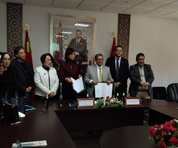   توقيع اتفاقية شراكة وتعاون بين اللجنة الجهوية لحقوق الانسان مراكش اسفي و المدرسة العليا للأساتذة بمراكش.