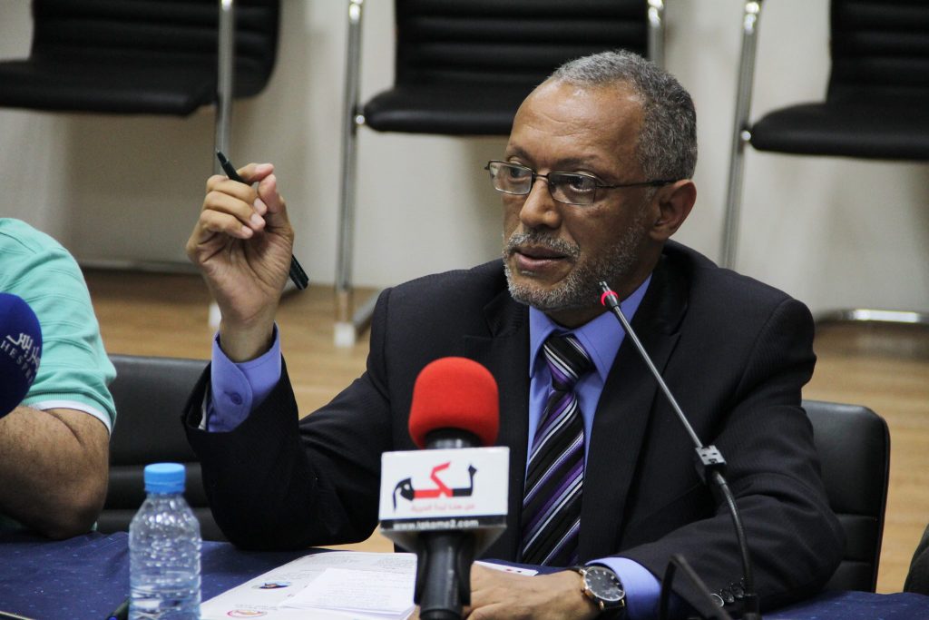 الساسي: الانتخابات في المغرب موجودة لإخفاء السيادة الملكية والأحزاب الإدارية تمارس التدبير بالوصاية الفوقية