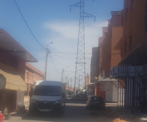 انفجارات الحبال النحاسية لأبراج التيار الكهربائي العالي تشكل خطرا على أحياء بكاملها بابن جرير    انفجارات الحبال النحاسية لأبراج التيار الكهربائي العالي تشكل خطرا على أحياء بكاملها بابن جرير