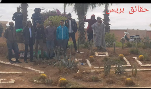 هذا يتناقض وسياسة القرب التي تعاكس المهام النبيلة للمسؤولين بإقليم الرحامنة في تحريك التنمية الاقتصادية؟ هذا يتناقض وسياسة القرب التي تعاكس المهام النبيلة للمسؤولين بإقليم الرحامنة في تحريك التنمية الاقتصادية؟