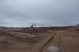 استغلال مكثف وبشع لمقالع الرمال باقليم الرحامنة.... نهب وأضرار في غياب تام للسلطات المحلية والمنتخبة