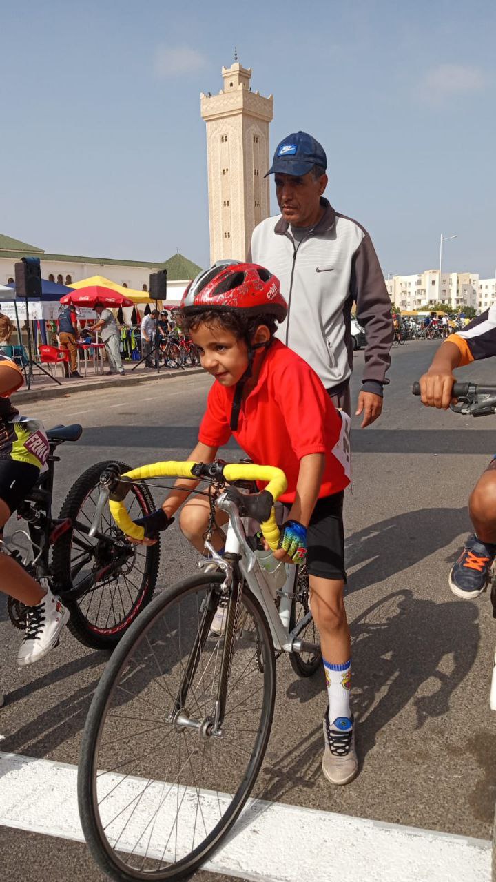 الجمعية الرياضية نادي شباب الرحامنة للدراجات تختم الشطر الثاني من البرنامج العام للسباقات الوطنية والجهوية بتتويج مستحق في الجائزة الكبرى لمدينتي خريبكة واكادير
