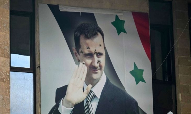 ساعات الأسد الأخيرة في سوريا.. خداع ويأس وهروب ساعات الأسد الأخيرة في سوريا.. خداع ويأس وهروب