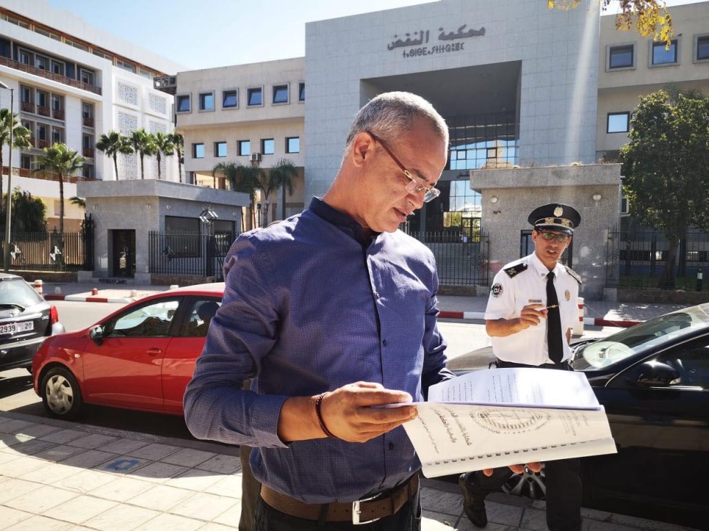 القضاء يُسقط دعوى استعجالية ضد عزيز غالي وينصف الجمعية المغربية لحقوق الإنسان القضاء يُسقط دعوى استعجالية ضد عزيز غالي وينصف الجمعية المغربية لحقوق الإنسان